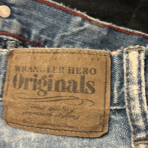 Wrangler hero originals 32 x 30 - Picture 3 of 4
